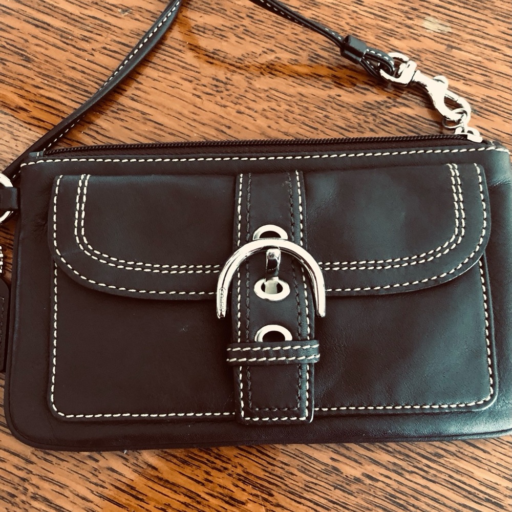 Coach Black Leather Women's wristlet